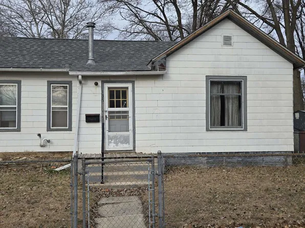137 French St, Waterloo, IA 50703