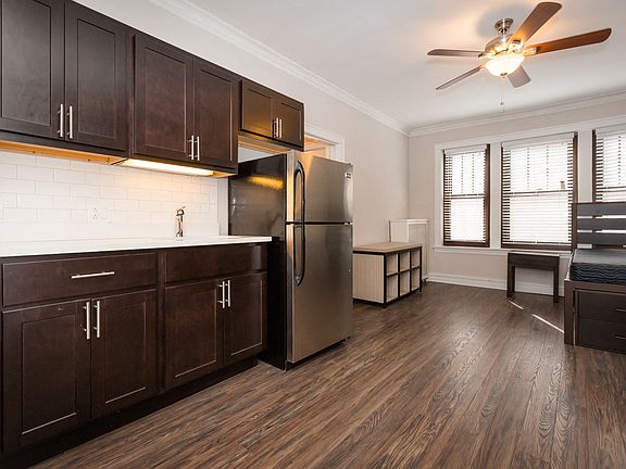 2nd image of 5316 S Dorchester Ave #419