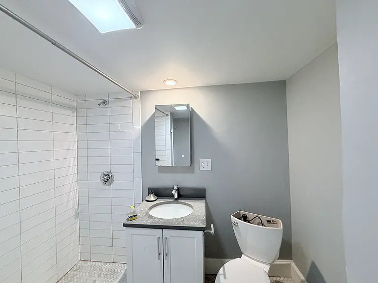 45 Carlton St #10 — Photo 3
