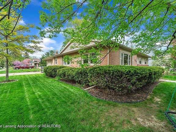 2nd image of 1709 Cahill Dr