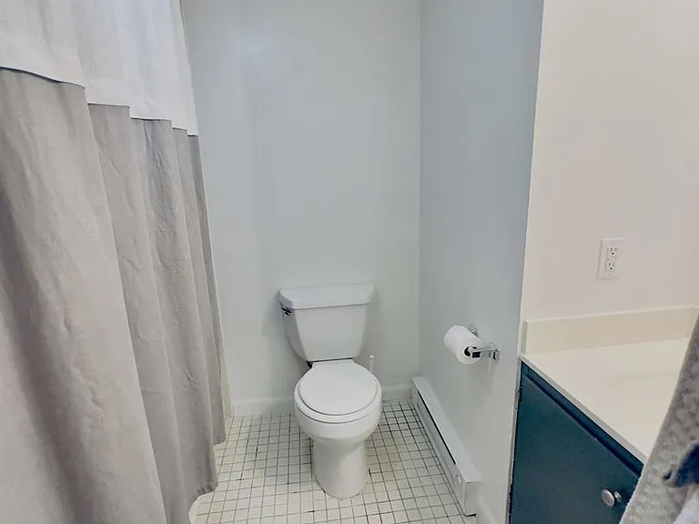 104 Stratford Ct — Photo 11
