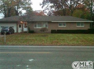 3157 Leon St, Norton Shores, MI 49441