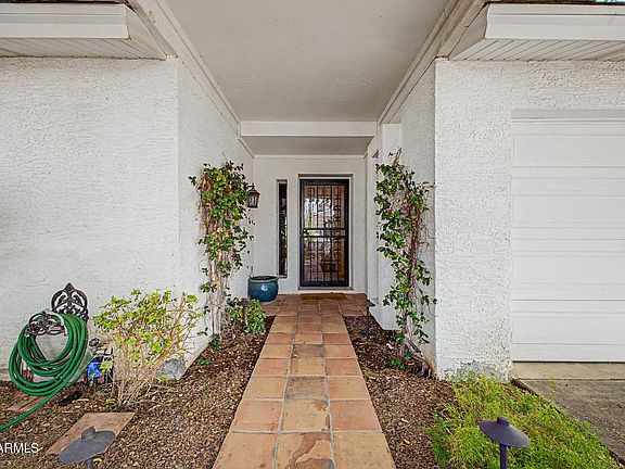 4th image of 601 W FELLARS Drive