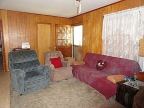 3rd image of 206 Dogwood St