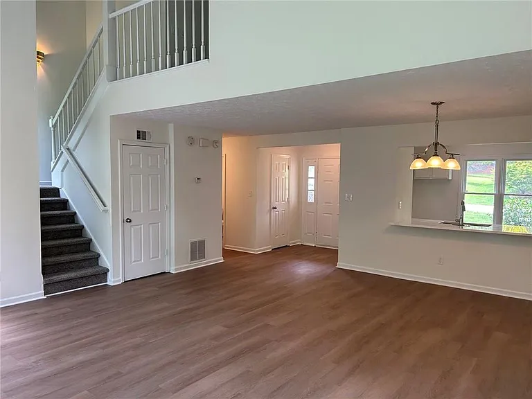 3886 Hadley Farm Dr — Photo 9
