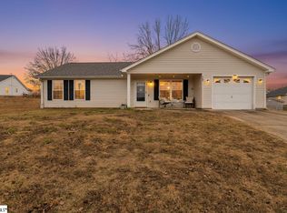 1302 Autumn Glen Ct, Fountain Inn, SC 29644