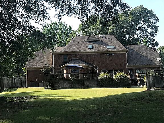 Rear view of home 
