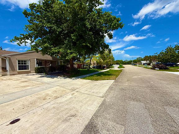 5th image of 10103 Mikado Lane
