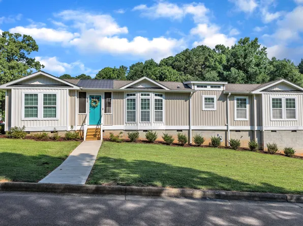 2220 Hoot Owl Ct, Raleigh, NC 27603