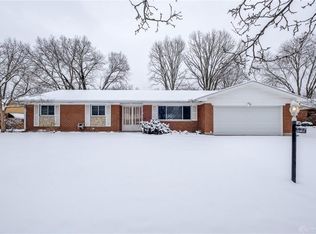 5160 Sugar Maple Dr, Kettering, OH 45440