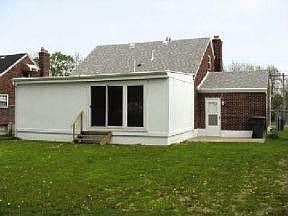 2nd image of 1450 Ohmer Ave