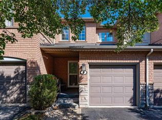 5555 Prince William Dr #8, Burlington, ON L7L 6P2