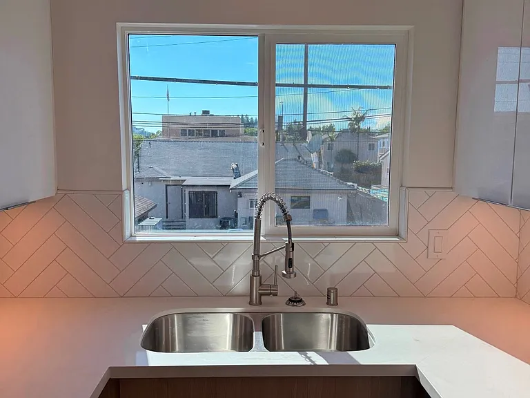 4443 Clayton Ave — Photo 9