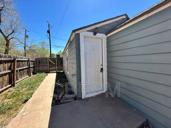2305 27th St, Lubbock, TX 79411