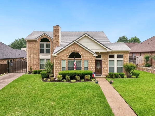 713 Herman Dr, Hurst, TX 76054