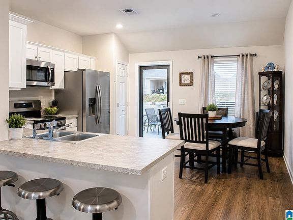 2nd image of 416 Antler Way