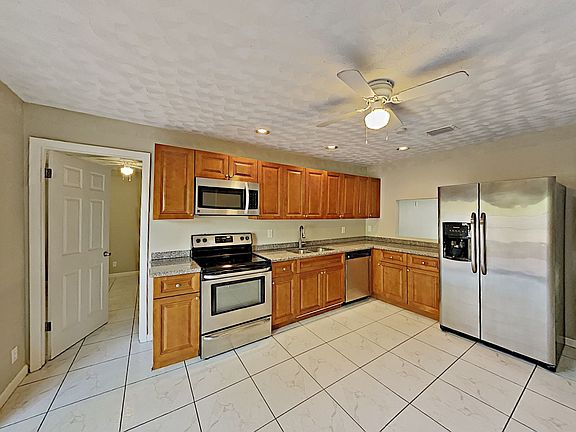 5th image of 5535 Haverford Way