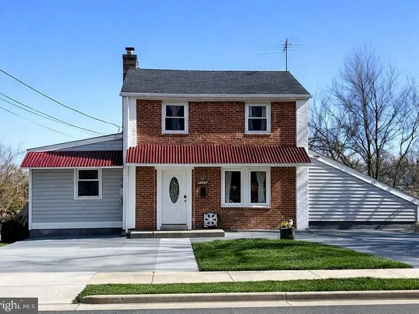 5028 12th St S, Arlington, VA 22204