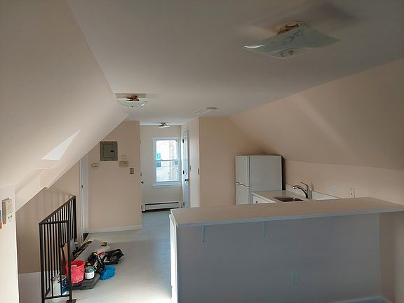 4th image of 53 S Bleeker St Floor 3