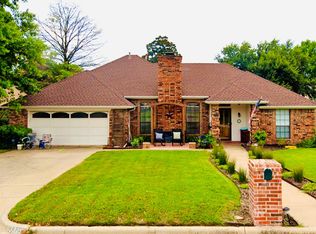 3325 Sprindeltree Dr, Grapevine, TX 76051