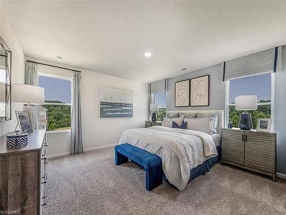 5th image of 1104 Orchard Stream Dr