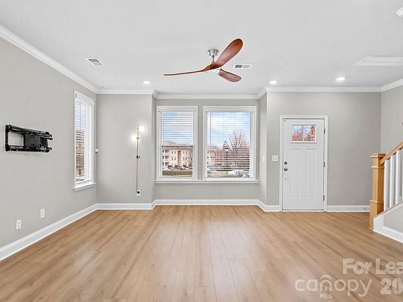 5th image of 1515 Hidden Falls Rd