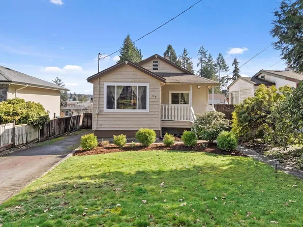 570 Colby St, New Westminster, BC V3L 3Z1