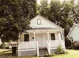 924 W Grove St, Bloomington, IL