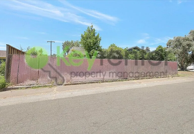 6140 Pinecreek Way — Photo 34