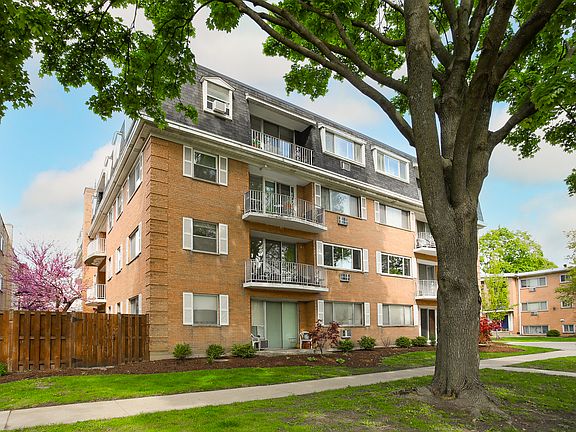 3rd image of 415 Wesley Ave APT 23