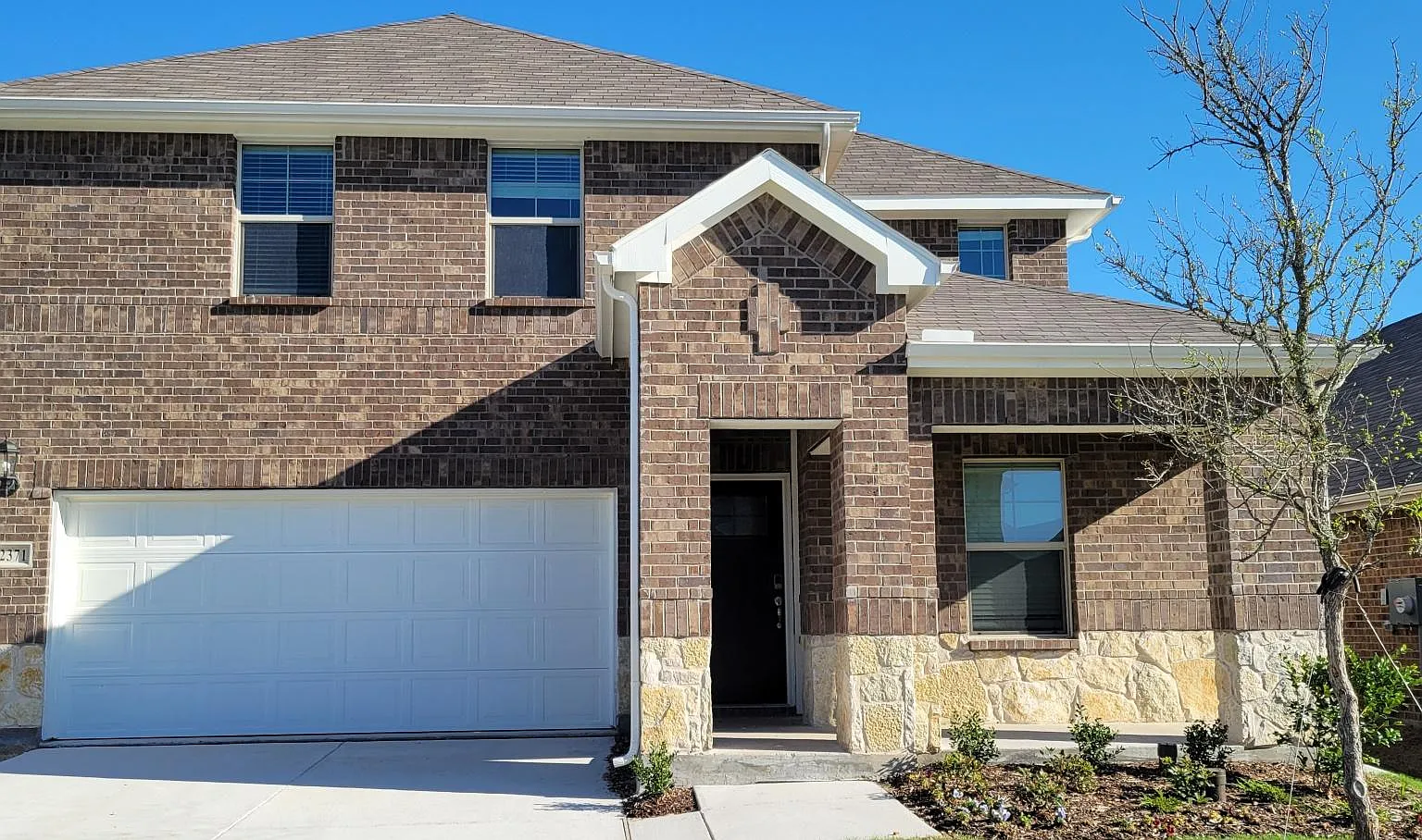 4 bed, 2651 sqft, $3,000 — Photo 1