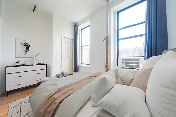 Rented by Platinum Properties | media 19