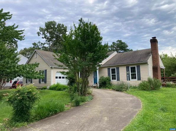 1505 Shadow Oaks Pl, Charlottesville, VA 22901