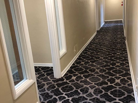 4th image of 900 E 8th Ave