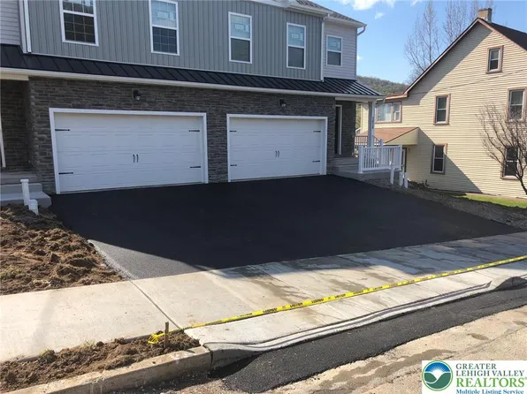 1610 Ravena St, Bethlehem, PA 18015