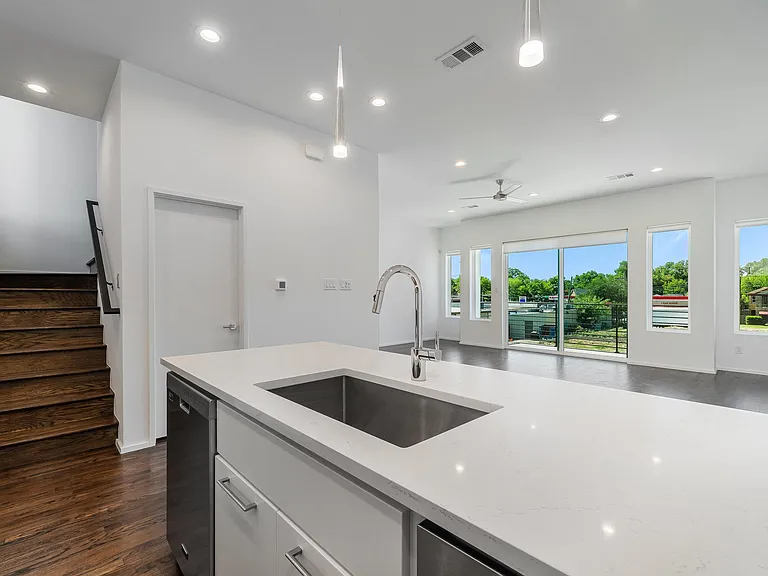 6059 La Vista Dr — Photo 15