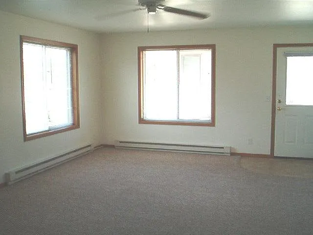 560 Main St #4 — Photo 12
