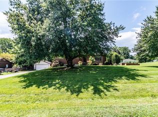 12064 Mike Rd, Lexington, MO 64067