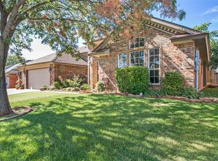 101 S Lexington Way, Edmond, OK 73012