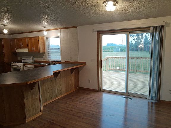 4th image of 46897 Linkota Ct