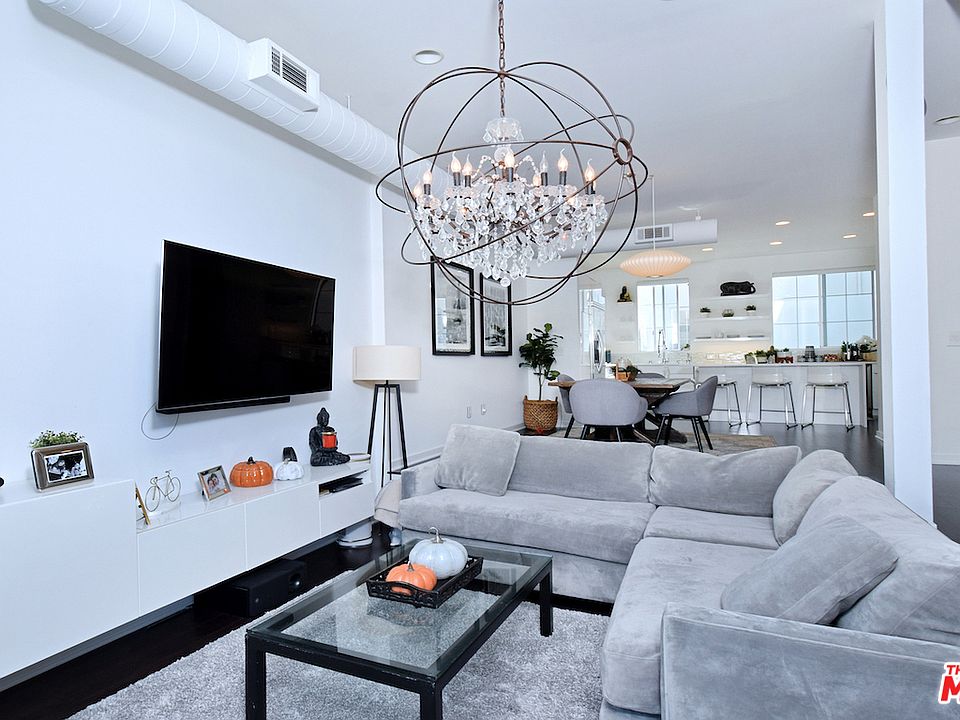 1st image of 5300 Playa Vista Dr APT 10