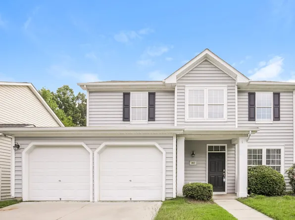 802 Shefford Town Dr, Rolesville, NC 27571