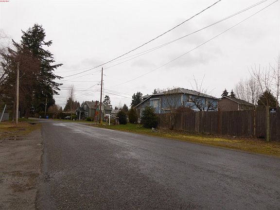 5th image of 8721 18th Ave E