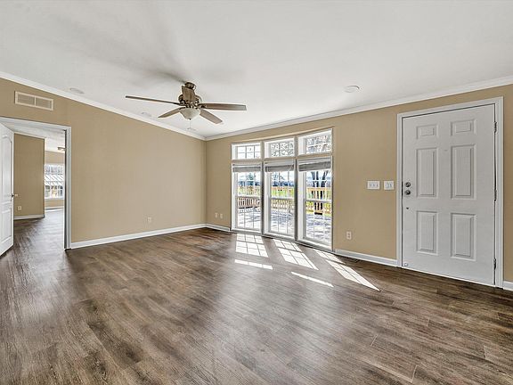 3rd image of 5555 Doe Run Rd