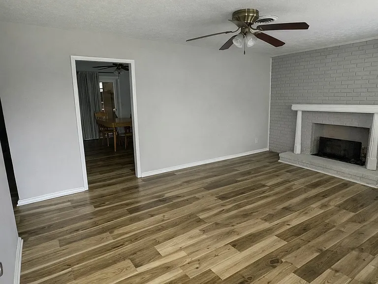730-732 Bradley Dr #2 — Photo 6