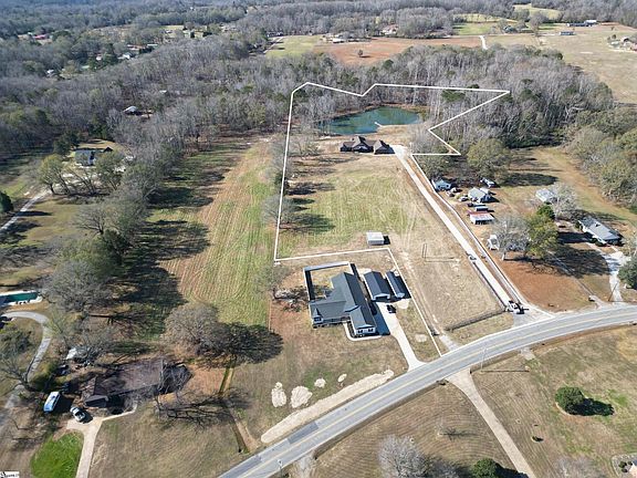 2nd image of 4034 Greenpond Rd