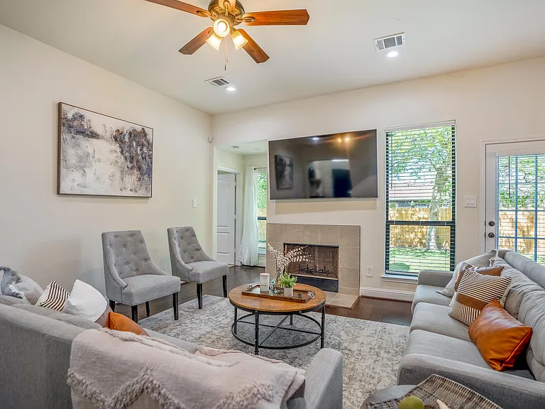 7122 Conley St — Photo 10