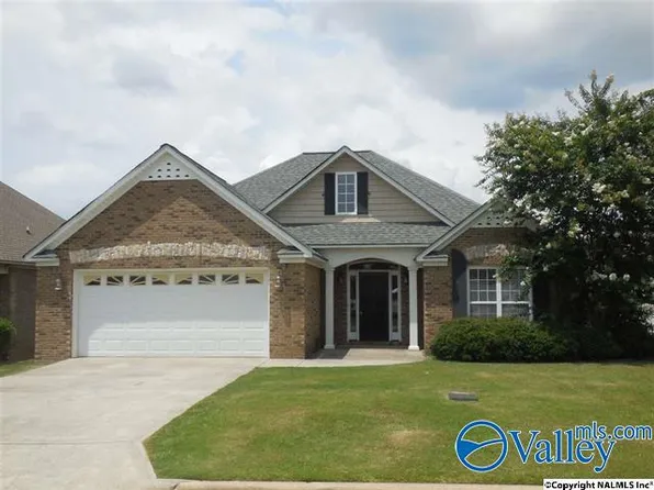 1309 Berrivine Dr NE, Hartselle, AL 35640