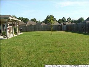 3rd image of 22473 Bedford Dr