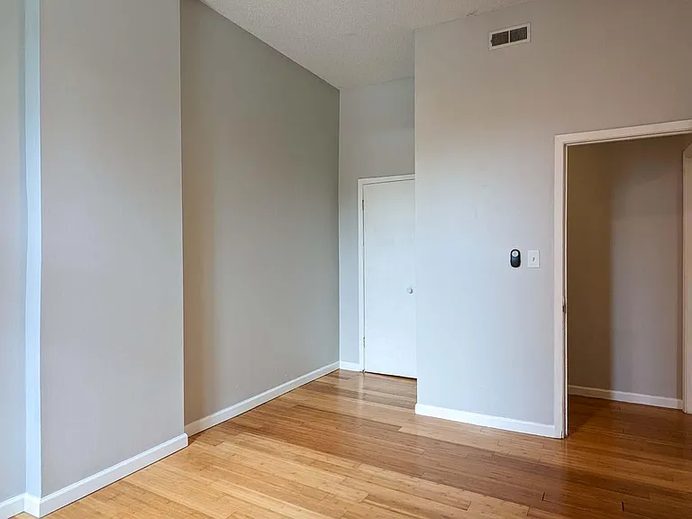 2907 S Jefferson Ave #2F — Photo 10
